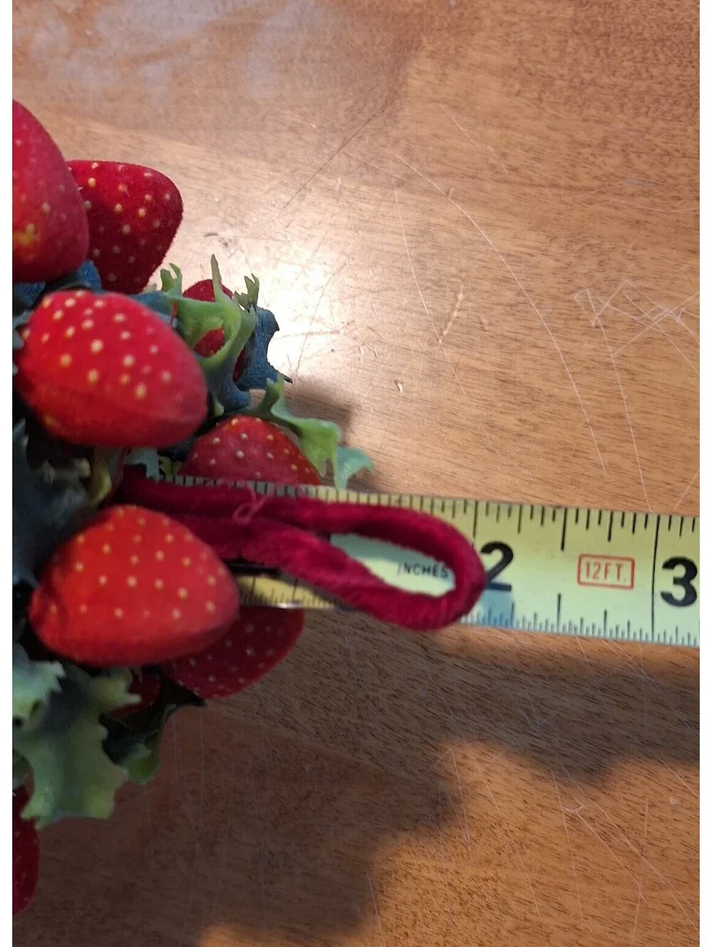 3 VTG Strawberry Plastic Cluster Hanging Balls Looks Like Mistletoes 3.5